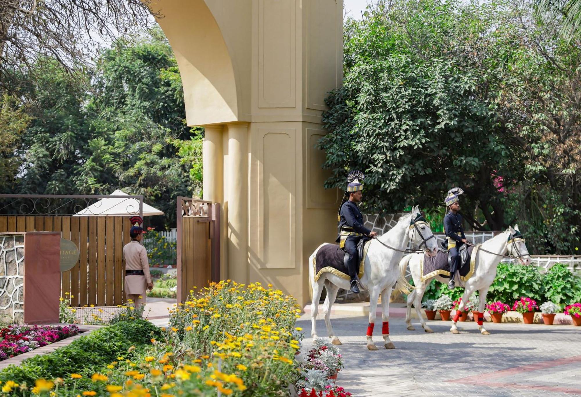 Heritage Village Resort & Spa Manesar-คูร์เคาน์ ภายนอก รูปภาพ